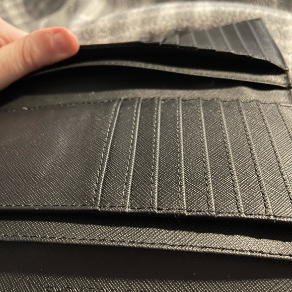 Michael Kors Jet Set Travel Wallet - Black - Picture 8 of 9